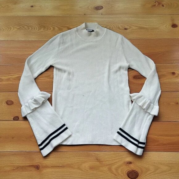FEW MODA White Bell Sleeve Ribbed Sweater Size Small - Picture 1 of 8